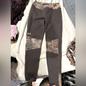Under Armour Fitted Fleece Camo Pants